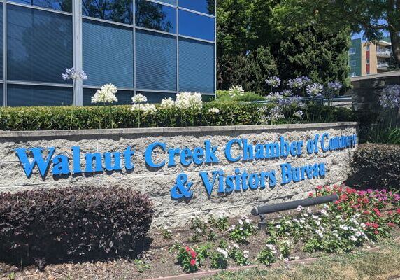 Walnut Creek Chamber of Commerce and Visitor Bureau Signage